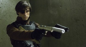 Arrow: Official CW Images From “Home Invasion”