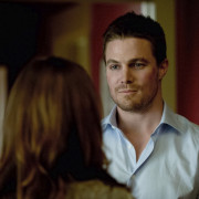 Arrow #1.22: “Darkness on the Edge of Town” Recap & Review