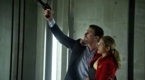 Arrow Ep 22 “Darkness On The Edge Of Town” Images – With John Barrowman & Olicity!