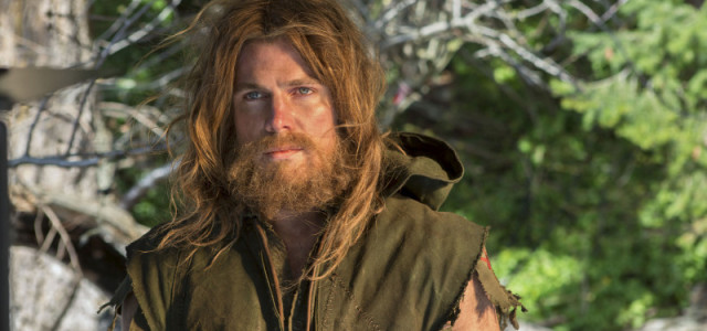 Oliver Queen May Seem Familiar In Arrow Season 5 Flashbacks