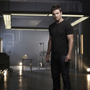 Stephen Amell To Emcee A Night Of DC Entertainment At Comic-Con