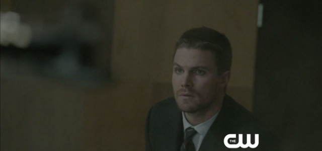 Arrow: “Birds Of Prey” Preview Clip