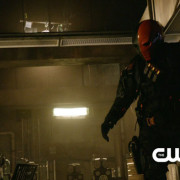 Arrow: “The Man Under The Hood” Preview Clip Screencaps!