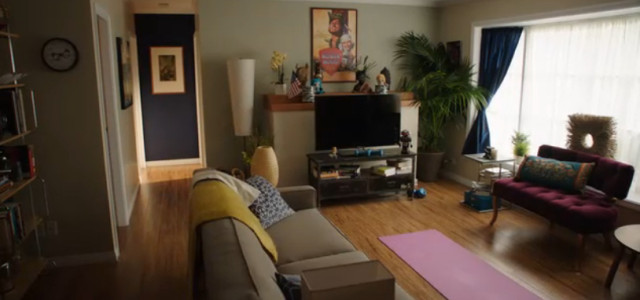 Take A Look At Felicity Smoak’s Apartment!