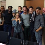 This Is What Happens When Cast Members From Arrow & The Flash Unite