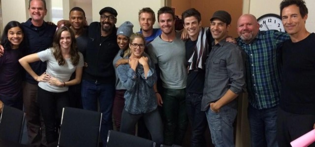 This Is What Happens When Cast Members From Arrow & The Flash Unite