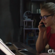Arrow: Preview Clip For “The Climb”