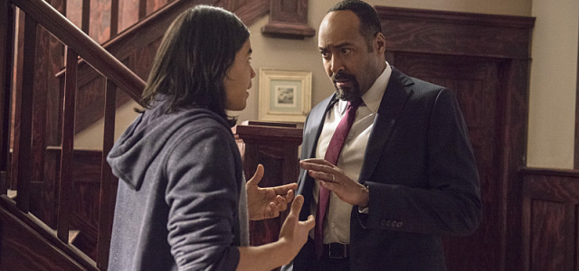 The Flash’s Joe West & Cisco To Visit Starling City