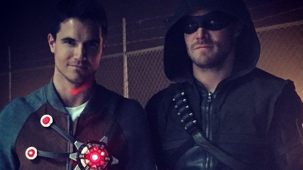 Firestorm & Green Arrow In One Picture
