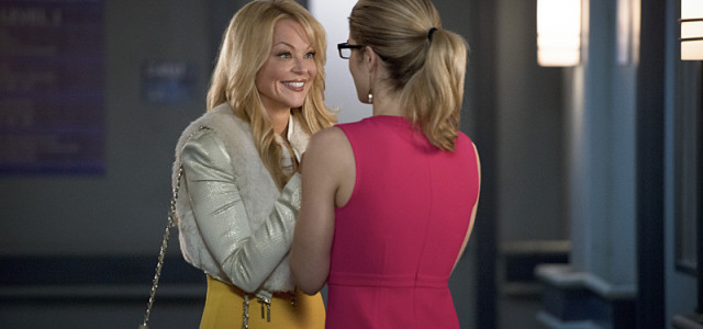 Donna Smoak Is Back: 16 Images From Arrow #3.18 “Public Enemy”