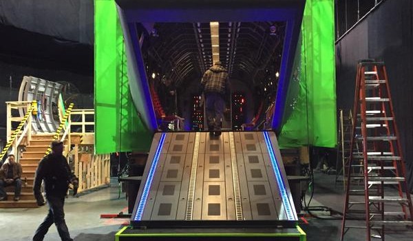 Marc Guggenheim Teases A New Set For The Arrow Season 3 Finale