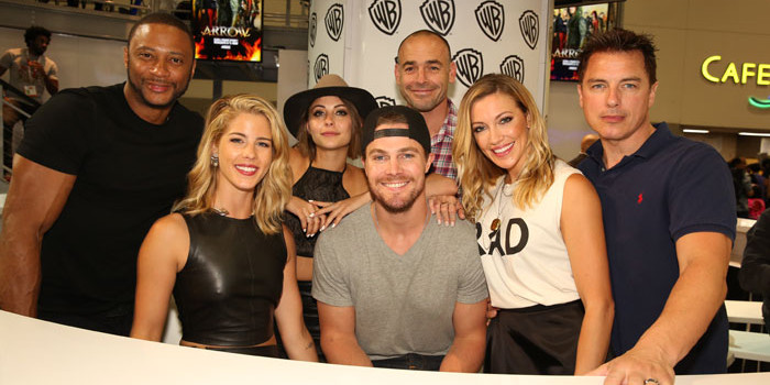 Arrow: Photos From The 2015 Comic-Con Autograph Signing
