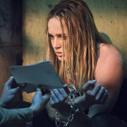 Arrow: Official Photos & Trailer For “Beyond Redemption”