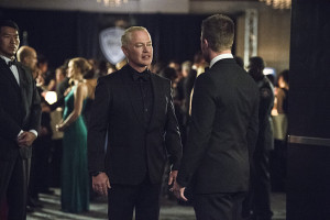 Arrow -- "Brotherhood" -- Image AR407B_244b.jpg -- Pictured: Neal McDonough as Damien Darhk and Stephen Amell as Oliver Queen -- Photo: Cate Cameron/The CW -- ÃÂ© 2015 The CW Network, LLC. All Rights Reserved.