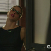 Arrow: Screencaps From A “Brotherhood” Preview Clip