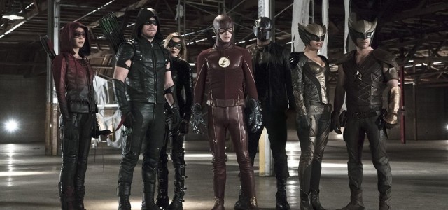 Heroes Join Forces: Arrow & Flash Cast Preview The Crossover In New CW Video