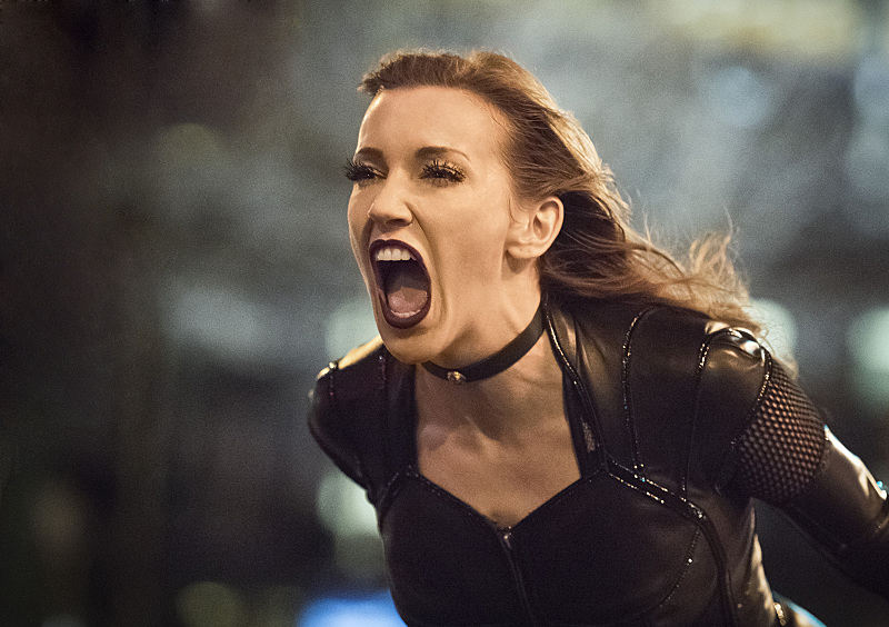 Katie Cassidy Is Returning As A Series Regular For Arrow Season 6 Greenarrowtv