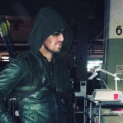 “Hello, Old Friend” – What Is Stephen Amell Doing In His Old Arrow Costume?