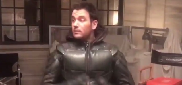 Video: Colin Donnell Has Fun On The Arrow Set