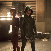 Arrow: Preview Trailer For The Flash Crossover