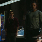 Arrow: Screencaps From The New “Left Behind” Promo Trailer