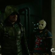 Arrow: Screencaps From A “Legacy” Season Premiere Preview Clip