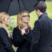 Arrow Finale: Beth Schwartz Teases Felicity & Adult Mia